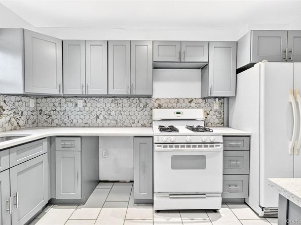 1304 Hobart Avenue, Bronx NY 10461