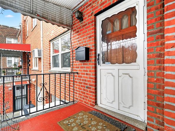 1304 Hobart Avenue, Bronx NY 10461