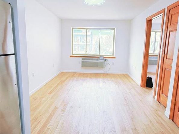 112-31 38 Avenue 2A, Corona NY 11368