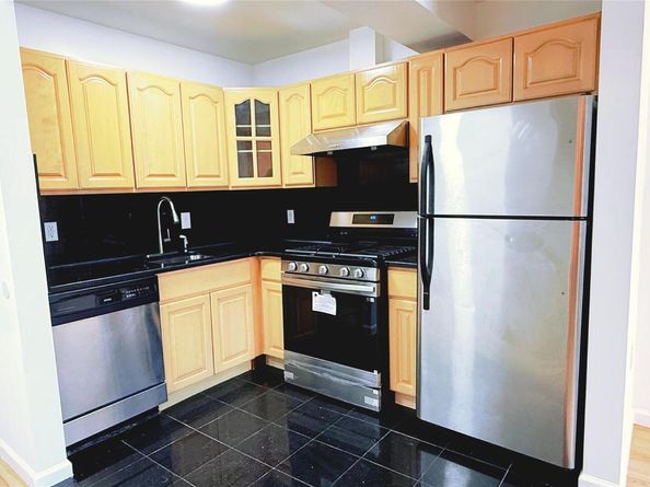 112-31 38 Avenue 2A, Corona NY 11368