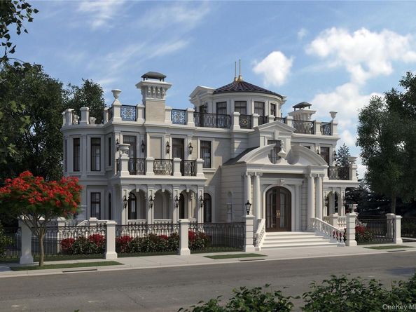 10-33 Burton Street, Beechhurst NY 11357