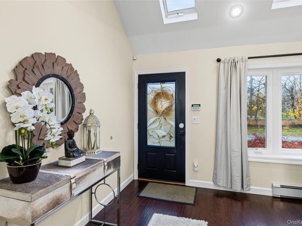 3641 Sarah Drive, Wantagh NY 11793