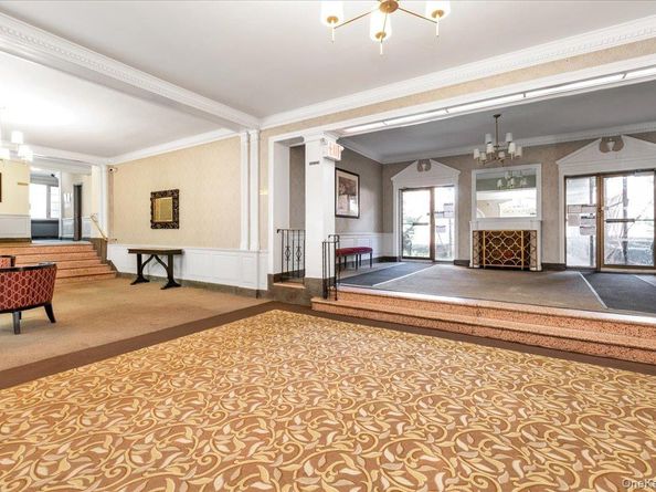 84-49 168th Street 4S, Jamaica Hills NY 11432