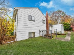 85 Hawthorne Street, Selden NY 11784