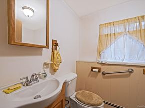 85 Hawthorne Street, Selden NY 11784