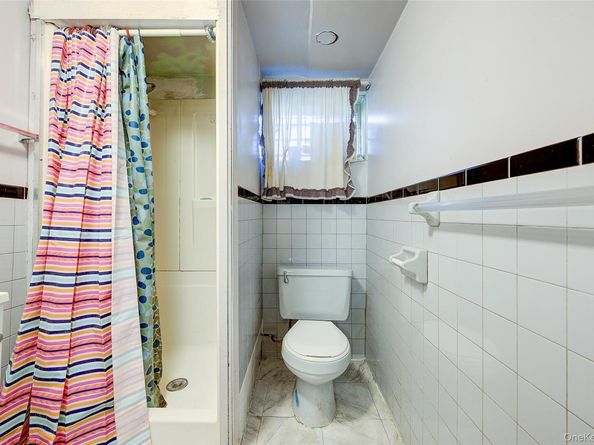 89-57 218 Street, Queens Village NY 11428