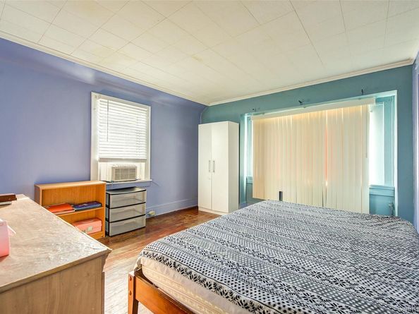 89-57 218 Street, Queens Village NY 11428