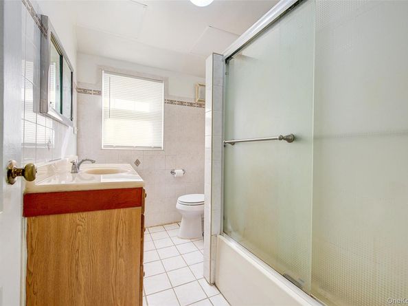 89-57 218 Street, Queens Village NY 11428