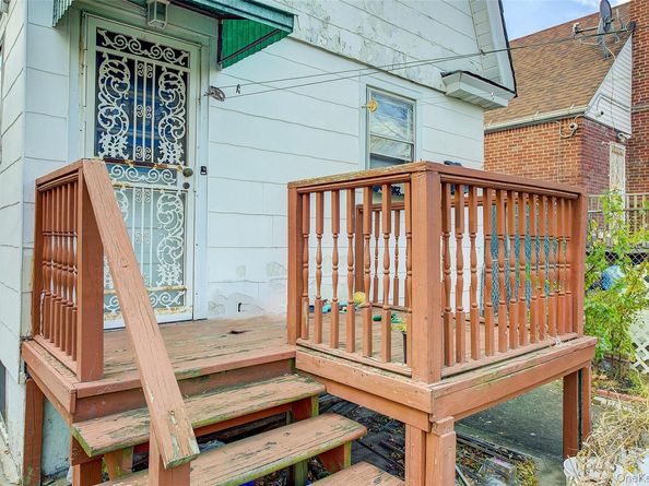 89-57 218 Street, Queens Village NY 11428