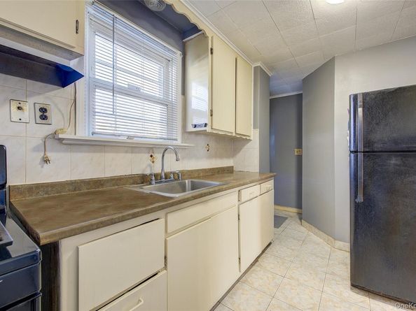 89-57 218 Street, Queens Village NY 11428