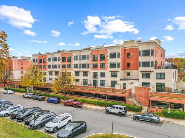 101 Sheldrake Place 14, Mamaroneck NY 10543