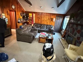 Undisclosed Address #931312, West Babylon NY 11704