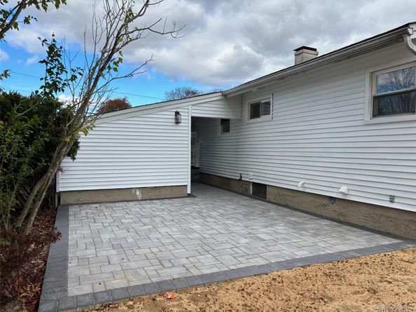 209 Loop Drive, Sayville NY 11782