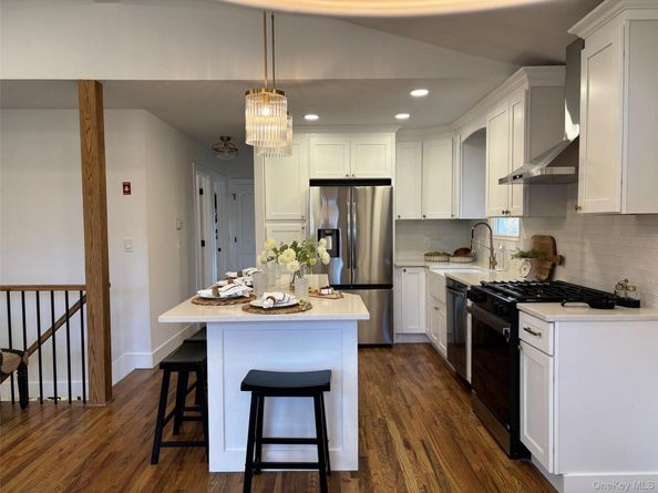 209 Loop Drive, Sayville NY 11782