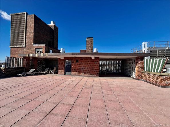 70-20 108th Street 2K, Forest Hills NY 11375