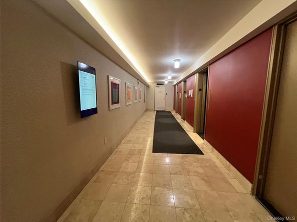 70-20 108th Street 2K, Forest Hills NY 11375