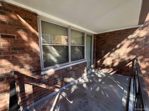 70-20 108th Street 2K, Forest Hills NY 11375