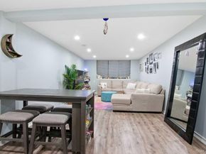 52 Brompton Road 52, Great Neck NY 11021