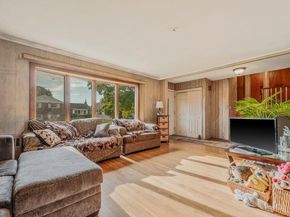 86 Silber Avenue, Bethpage NY 11714