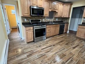 100 Lexington Avenue, Holbrook NY 11741