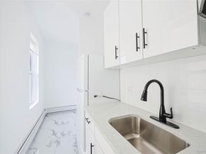 918 E 165th Street, Bronx NY 10459