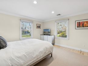 122 Beach Road, Westhampton Beach NY 11978