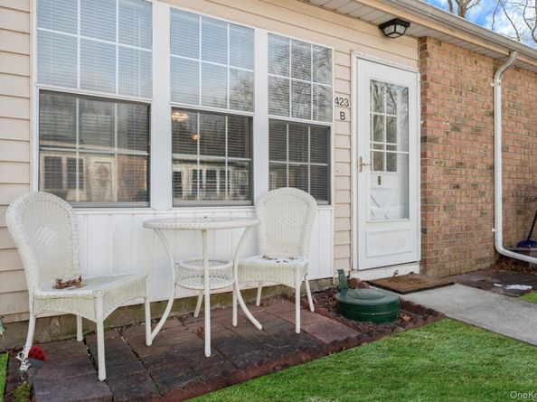 423 Woodbridge Drive B, Ridge NY 11961