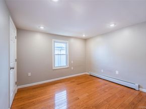 15424 13th Avenue, Beechhurst NY 11357