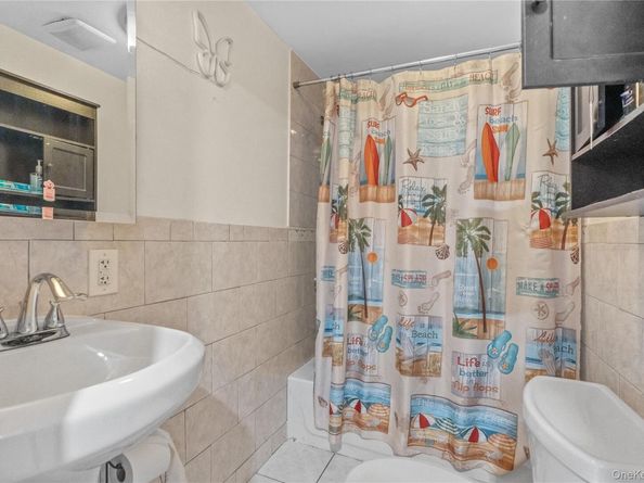 240 N Fulton Avenue, Mount Vernon NY 10552