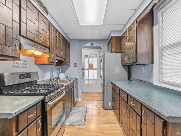 240 N Fulton Avenue, Mount Vernon NY 10552