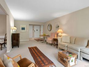 60 Foxwood Drive 2, Pleasantville NY 10570