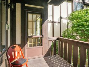 60 Foxwood Drive 2, Pleasantville NY 10570