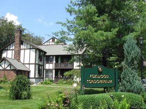 60 Foxwood Drive 2, Pleasantville NY 10570