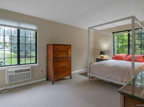 60 Foxwood Drive 2, Pleasantville NY 10570