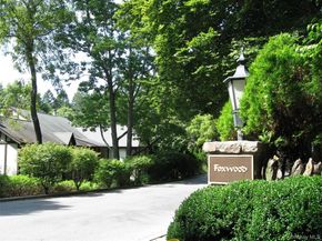 60 Foxwood Drive 2, Pleasantville NY 10570