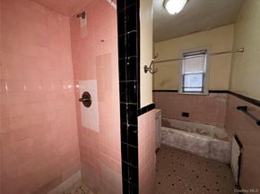 118 Van Cortlandt Avenue W, Bronx NY 10463