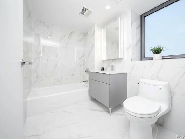 136-80 41st Avenue 7H, Flushing NY 11355