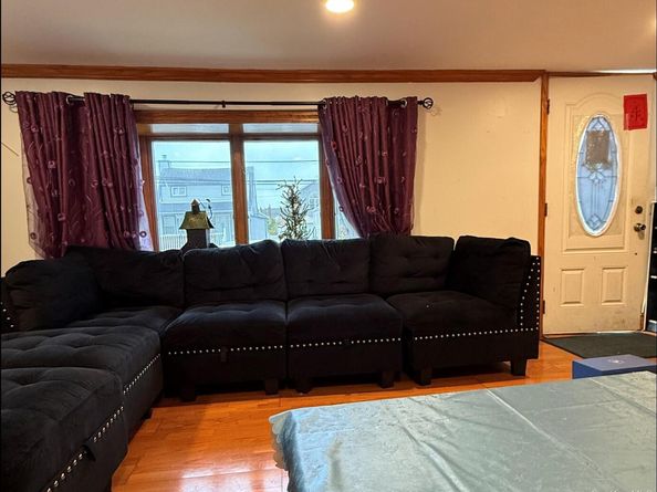 17 Litchfield Avenue, Elmont NY 11003