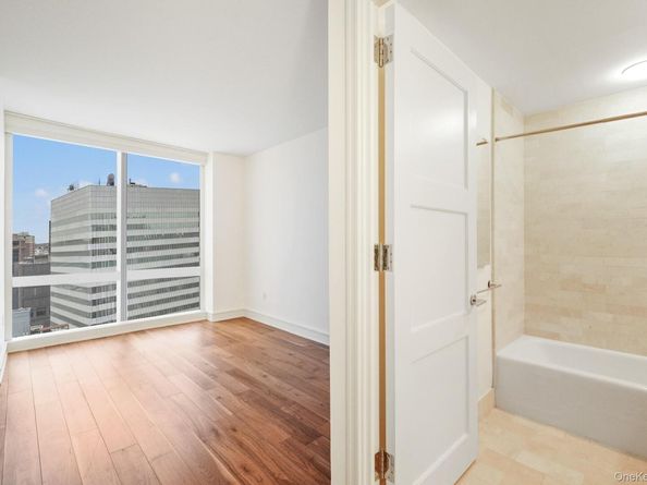 1 Renaissance Square 15E, White Plains NY 10601