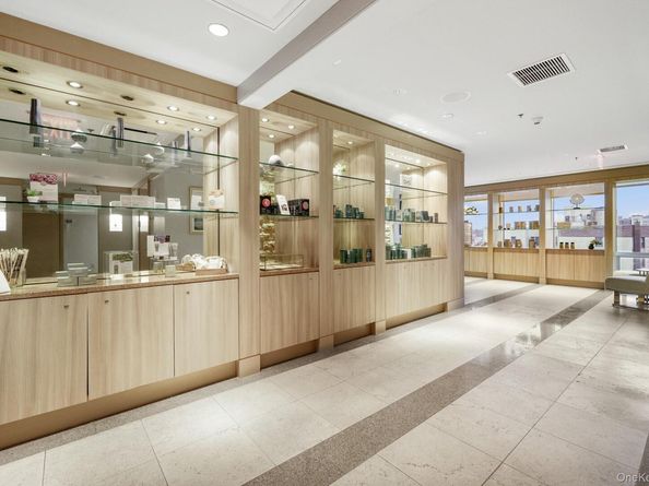 1 Renaissance Square 15E, White Plains NY 10601