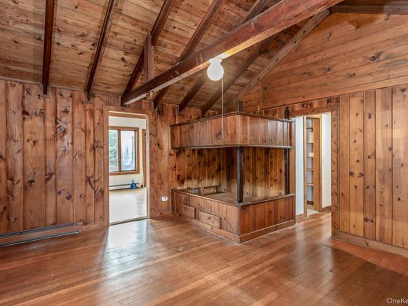 62 Birch Hill Road, Mount Sinai NY 11766