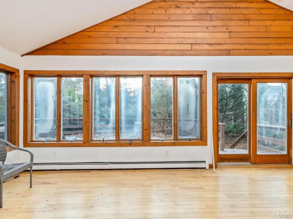 62 Birch Hill Road, Mount Sinai NY 11766