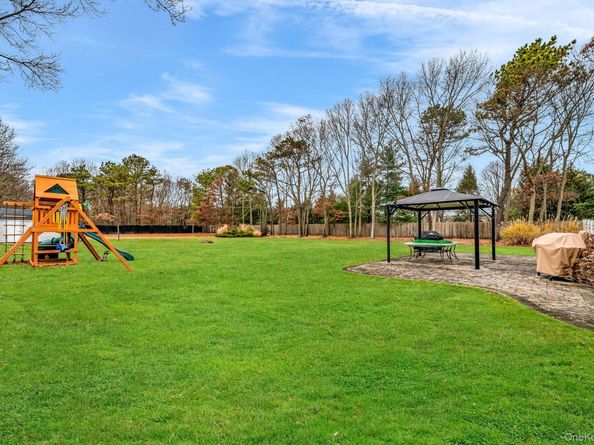 124 Spence Avenue, Holtsville NY 11742