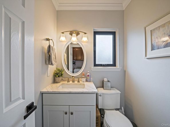 124 Spence Avenue, Holtsville NY 11742