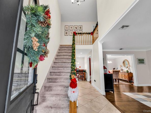 124 Spence Avenue, Holtsville NY 11742