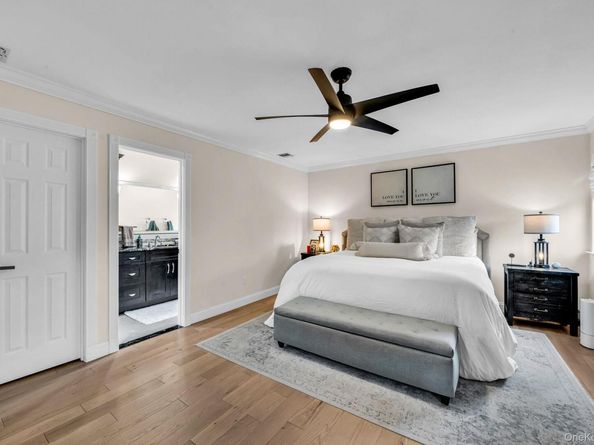 124 Spence Avenue, Holtsville NY 11742