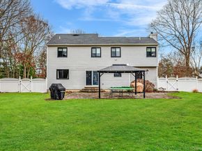 124 Spence Avenue, Holtsville NY 11742