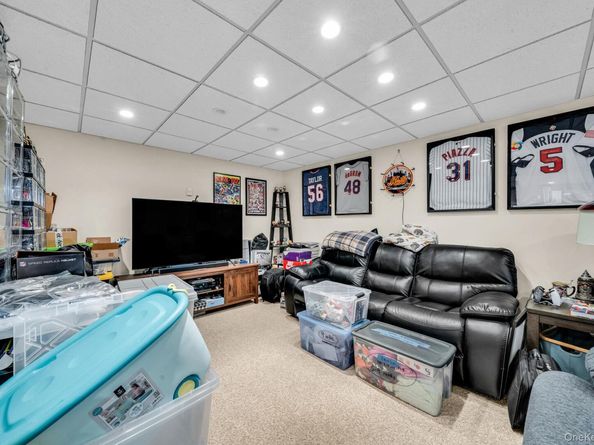 124 Spence Avenue, Holtsville NY 11742