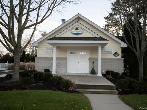 1661 # 519 Old Country rd 519, Riverhead NY 11901