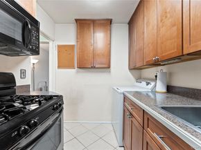 255-25 61st Avenue 3881, Little Neck NY 11362
